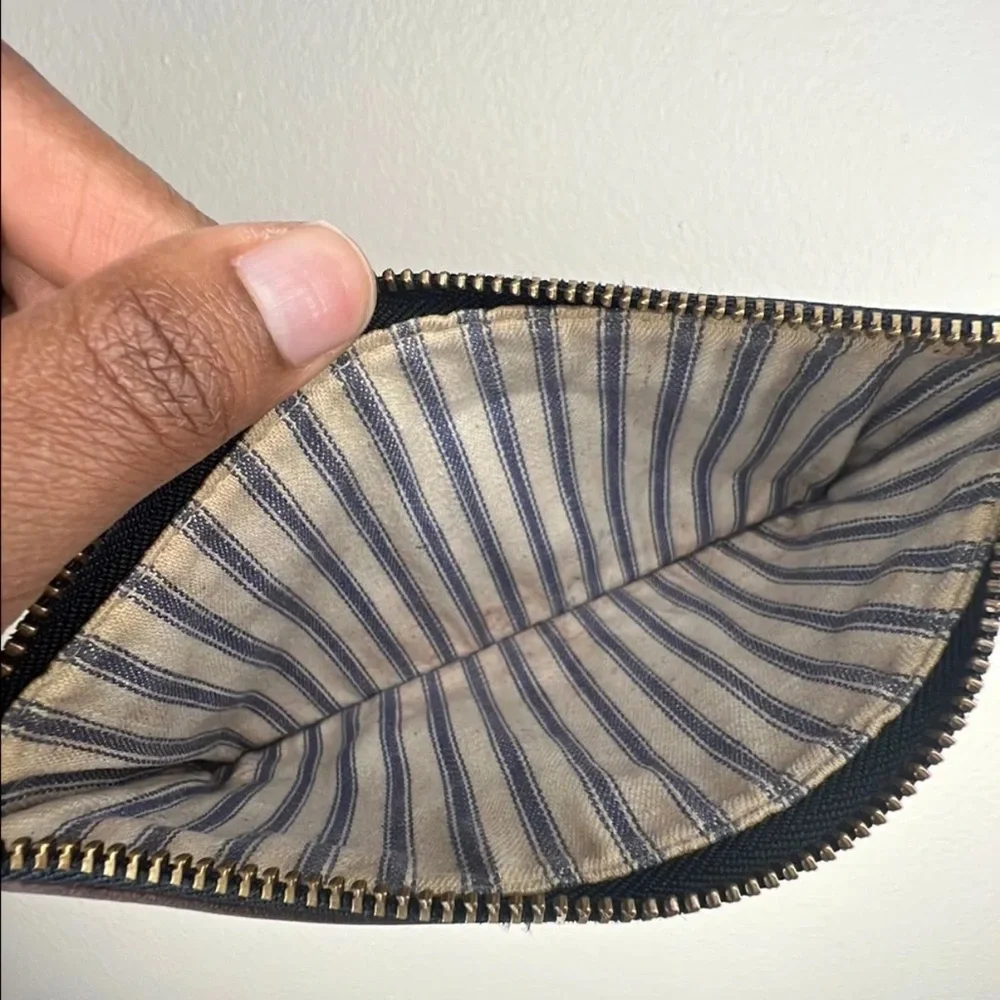 Vintage Coach British Tan Slim Makeup Bag - Picture 4 of 7